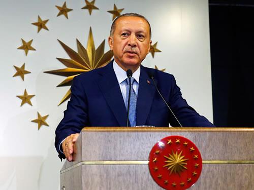 Turkije start met overgang naar presidentieel systeem