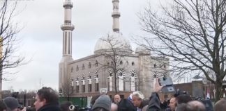 PVV Dordrecht wil moskeeën niet sluiten