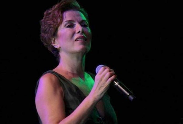 Gevangenisstraf voor Turkse zangeres na belediging president Erdogan